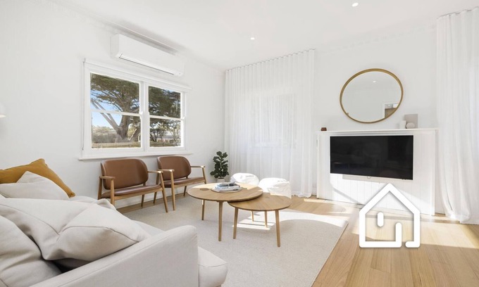 Sorrento House | The Village Belle *1 NIGHT FREE* Stay In The Heart of Sorrento