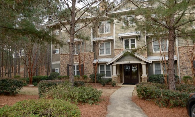 Lake Oconee Resort | The Village Condo