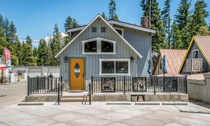 Shaver Lake House | The Villager