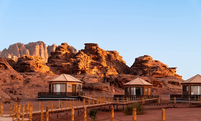 Wadi Rum Hotel | THE VILLAS - BEDOUIN BOUTIQUE RESORT