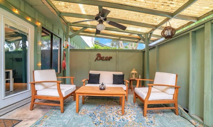 East Congress House | The Vinyl Wildflower - Austin Vibes + Patio + Pool