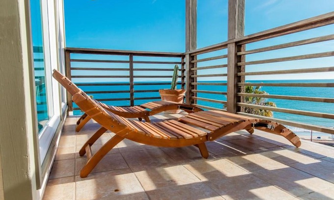 Eastern Malibu House | The Vista House - Malibu Ocean Views - Bo-ho Chic