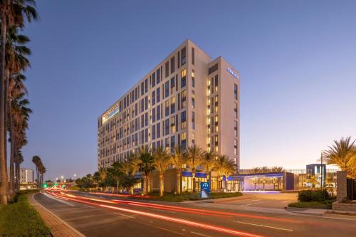 Anaheim Resort Hotel | The Viv Hotel, Anaheim, a Tribute Portfolio Hotel