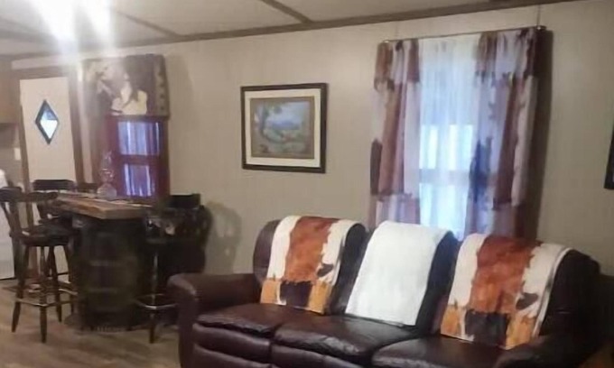Mountain City House | The Wagon Wheel, cozy warm, and unique