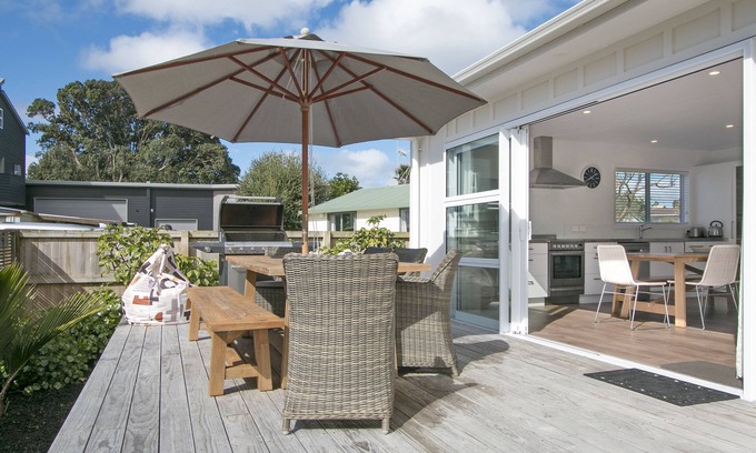 Waihi Beach Cottage | The Waihi Beach House - Waihi Beach Holiday Home