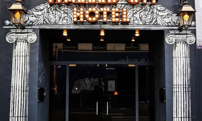 Quartier du Faubourg-Montmartre Hotel | The Walled off Hotel Paris