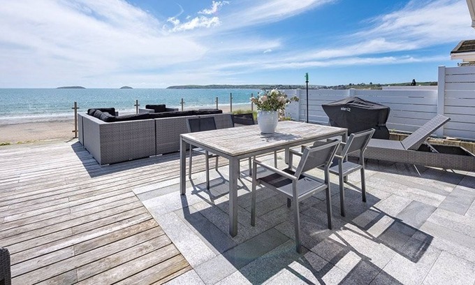 Mynytho Cabin | THE WARREN S15, family friendly, luxury holiday cottage in Abersoch