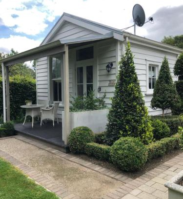 Matamata House | The Wash-House historic Cottage Close to Hobbiton