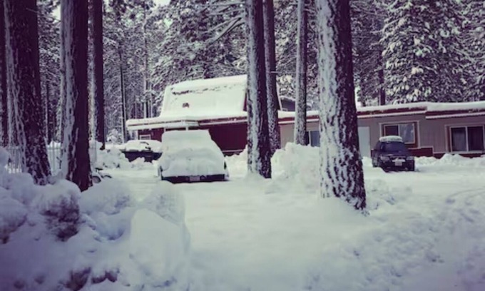 Tahoe Island House | The Washoe 3 bedroom Family unit(pets welcome)
