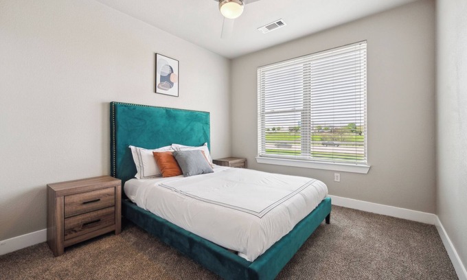 South Arlington Apartment | The Watson 343 I Comfy 2 Bed 1 Bath