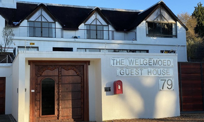Eikenbosch House | The Welgemoed Guest House