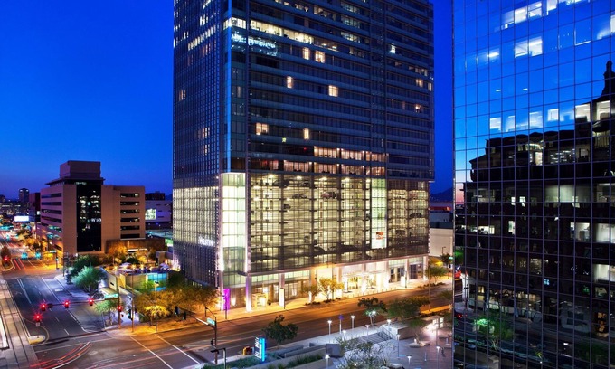 Downtown Phoenix Hotel | The Westin Phoenix Downtown