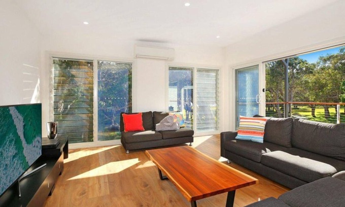 Budgewoi House | The Wharf House - Budgewoi