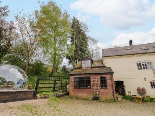 Church Stretton House | The Wheelhouse at Dudgeley Mill