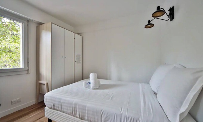 Croulebarbe Apartment | The White Dream - independent apartment