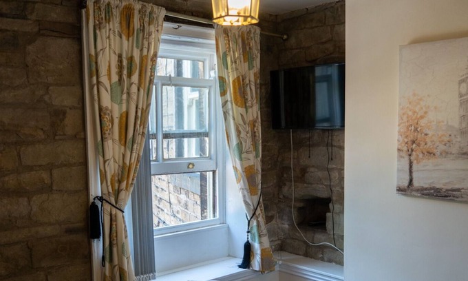 Hepworth Bed & Breakfast | The White Horse Inn