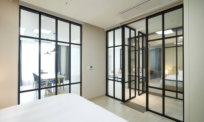 Bongpyeong Hotel | The White Hotel Pyeongchang