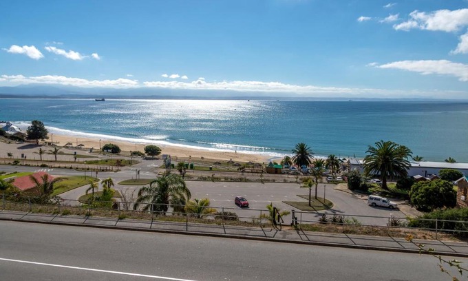 Mossel Bay Apartment | The White House Apartment