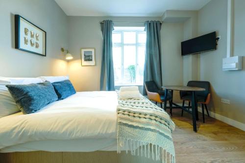 Bradley Stoke Apartment | The Willow studio 5
