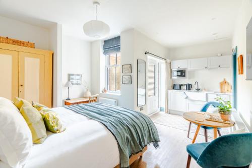 Whitby Apartment | The Willows Boutique Stays Central Whitby