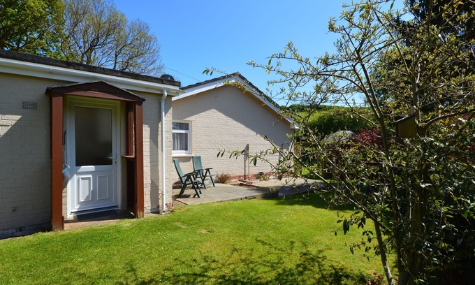 Newport Cottage | The Willows