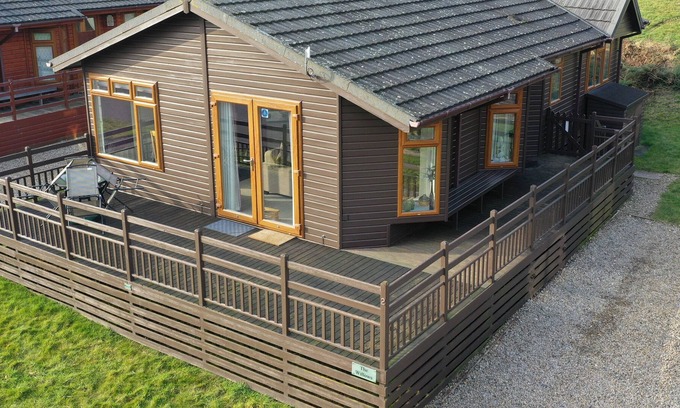 Tunstall Cabin | THE WILLOWS, pet friendly in Catterick, North Yorkshire