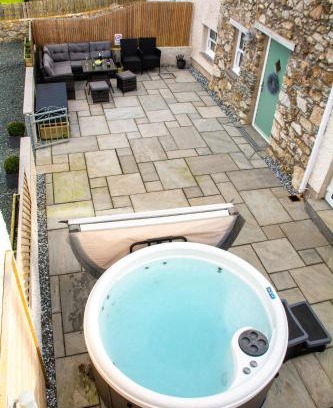 Cemaes Bay House | The Winery