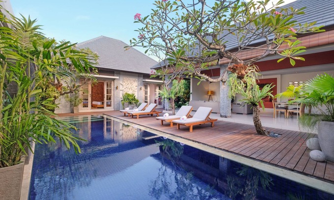 Sunset Road Villa | The Wolas Villa & Spa