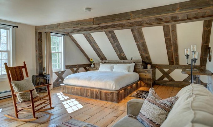 Woodstock Bed & Breakfast | The Woodstocker B&B