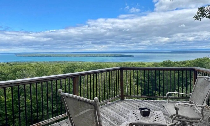 Bayfield House | The Wright House - Bayfield retreat space! Sleeps 14