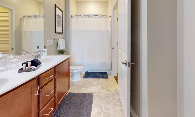 Norfolk Apartment | The Wyatt, an H4N Fully Furnished Apartment