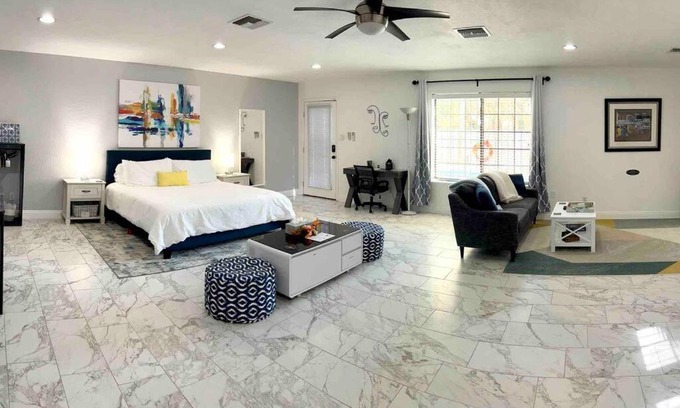 Yuma Ski Chalet | The Yellow Bench