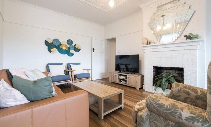 Rosebud House | 'The Zophey House' A Charming Coastal Cottage