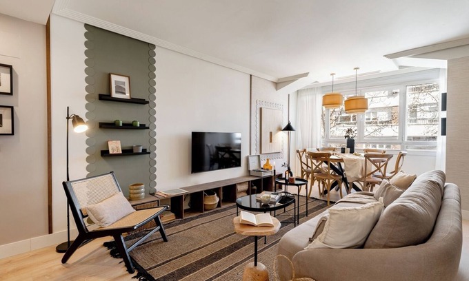 Nueva Espana Apartment | Theodosi - 3 bedrooms and balcony in Nueva España