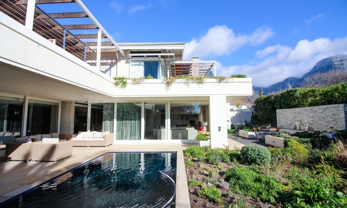 Claremont House | Thirty on Grace