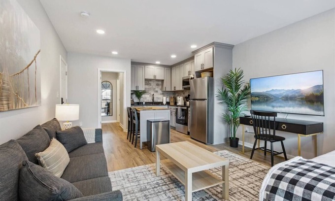 Hampton Apartment | This apartment is a 0 bedroom(s), 1 bathrooms, located in Hampton, VA.