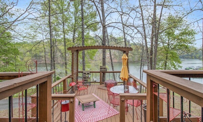 Pittsburg Apartment | This apartment is a 1 bedroom(s), 1 bathrooms, located in London, KY.