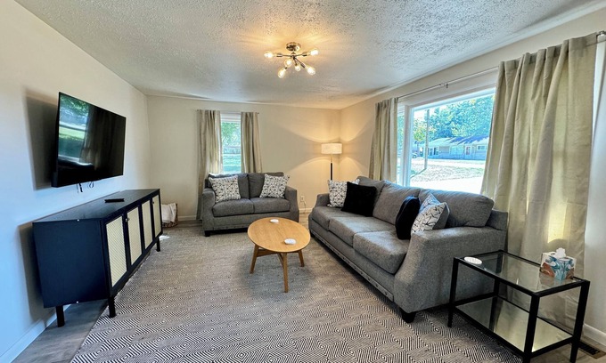 Marion Apartment | This apartment is a 3 bedroom(s), 1 bathrooms, located in Marion, IN.