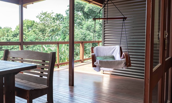 Ewingsdale Apartment | This Balinese inspired home offers tranquility and views of Byron Bay
