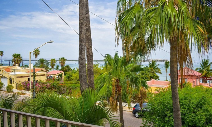 Esterito House | This beautiful location will warm your hearts and make your stay all the more pleasant