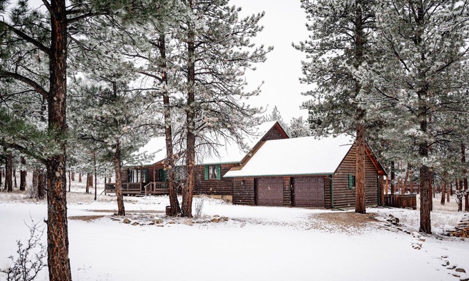 Buena Vista Cabin | This cabin is a 3 bedroom(s), 2 bathrooms, located in Buena Vista, CO.