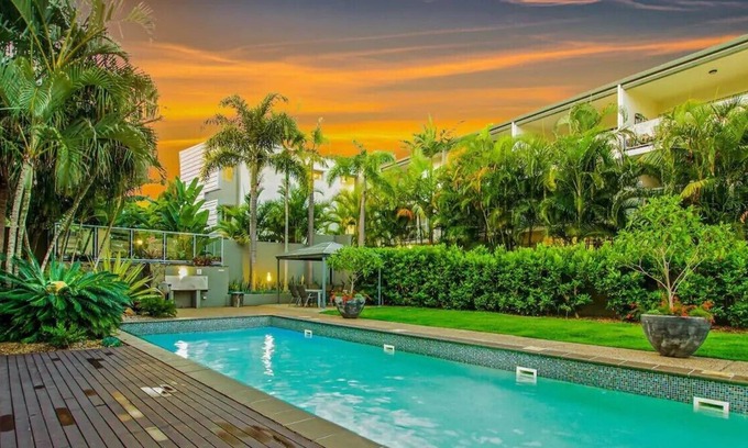 Bulimba Apartment | This charming 1-2 bedroom unit located in the suburb of Bulimba is a must stay!