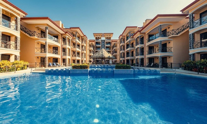 Barrio Los Villalobos Condo | This condominium is a 2 bedroom(s), 2 bathrooms, located in Jaco, Provincia de Puntarenas.