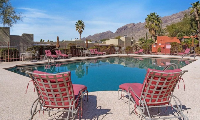Skyline Bel Air Estates Condo | This condominium is a 2 bedroom(s), 1 bathrooms, located in Tucson, AZ.