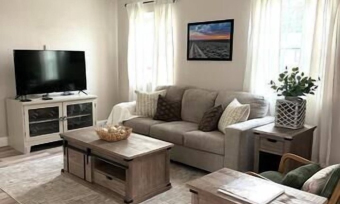 Rock Springs House | This house is a 2 bedroom(s), 1 bathrooms, located in Rock Springs, WY.
