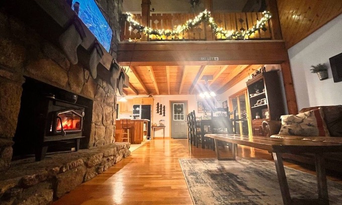 Mars Hill House | This house is a 4 bedroom(s), 3 bathrooms, located in Mars Hill, NC.