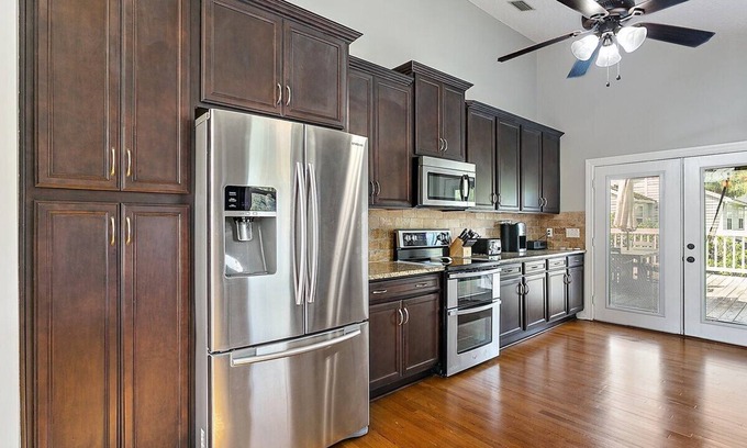 Jacksonville House | This house is a 4 bedroom(s), 3 bathrooms, located in Jacksonville, FL.