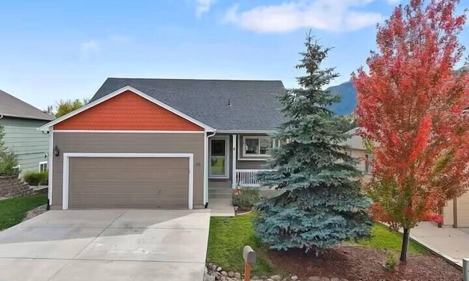 Palmer Lake House | This house is a 5 bedroom(s), 3 bathrooms, located in Palmer Lake, CO.