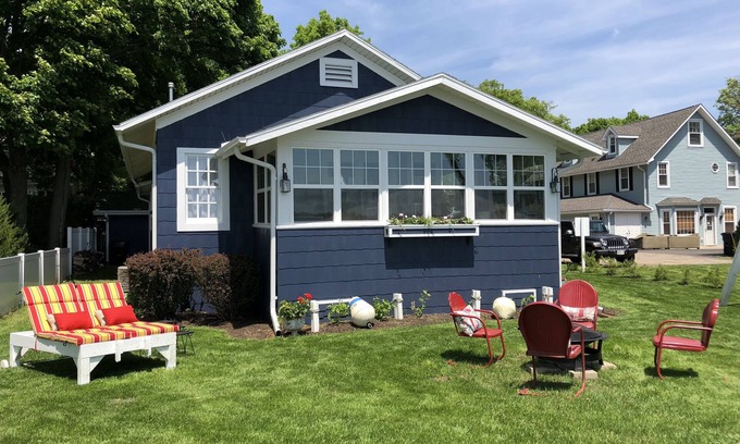 Delavan Lake Cottage | This Incredible Lakefront Getaway on Delavan Lake