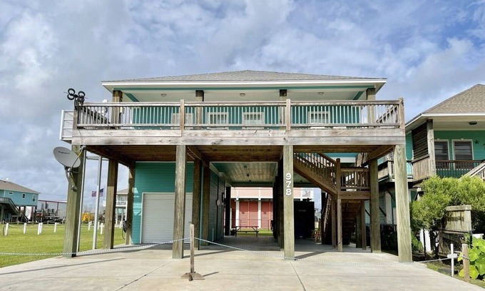 Port Bolivar House | THIS IS WHAT I LIKE - You'll like it too! Super cute, close to beach, 3 bdrm